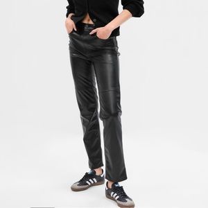 GAP High Rise Vegan Faux Leather Cheeky Straight Pants Size 30
